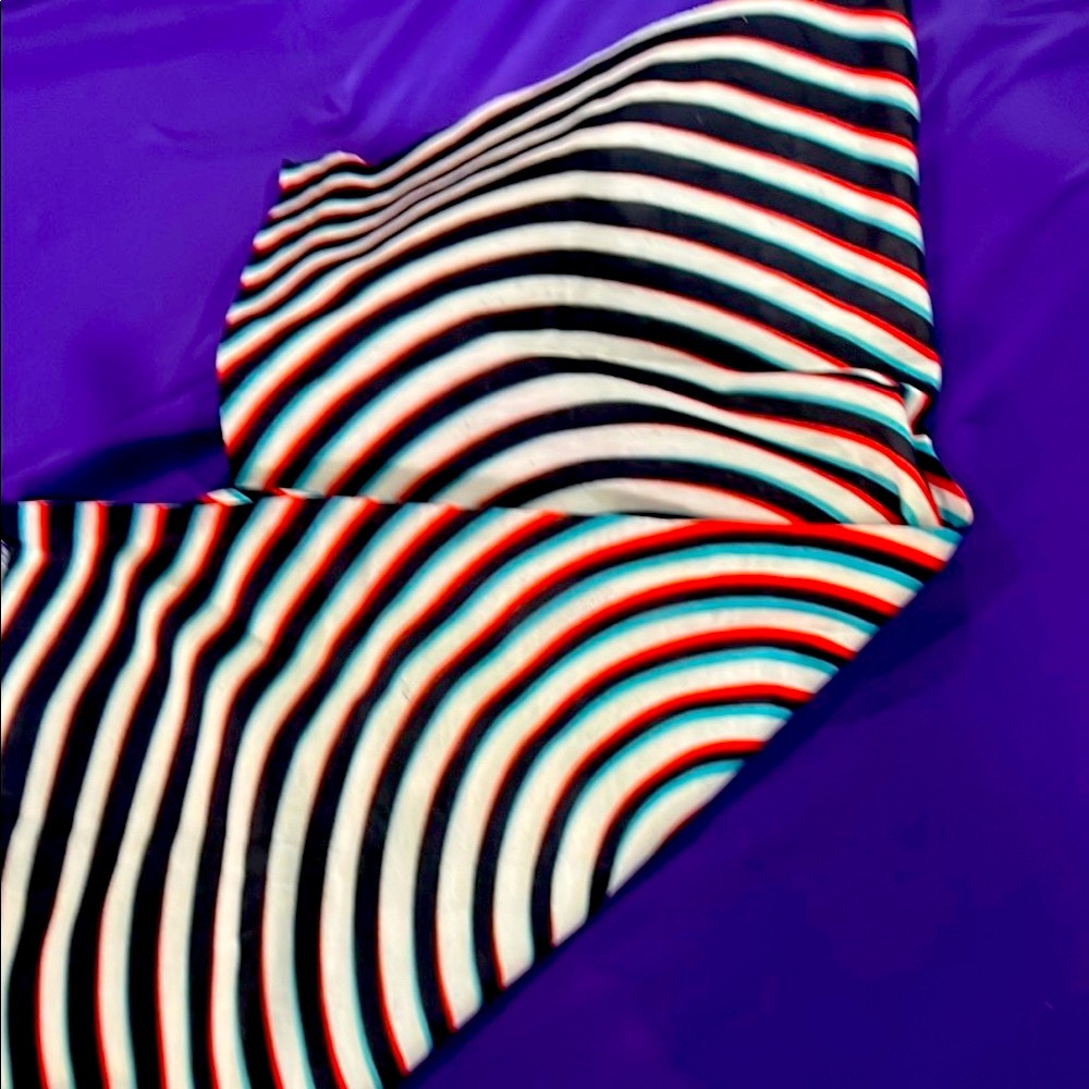 Optical Illusion Seamless Mask Bandana